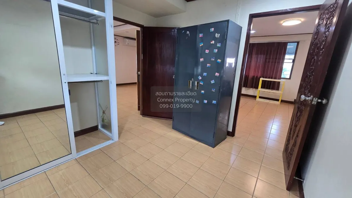 For Rent 5 - storey Commercial building area 660 square meters , 