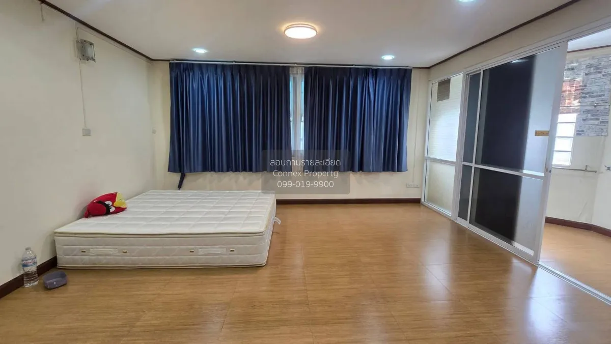 For Rent 5 - storey Commercial building area 660 square meters , 