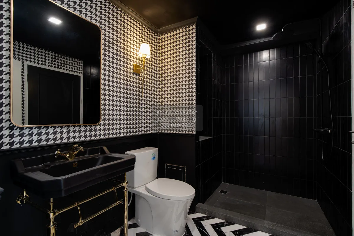 For Sale Condo , Supalai Place Sukhumvit 39 , Duplex , newly reno