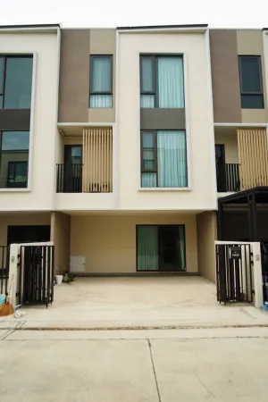 For Rent Townhouse/Townhome  , Altitude Kraf Bangna , Bang Kaeo , Bang Phli , Samut Prakarn , CX-140489