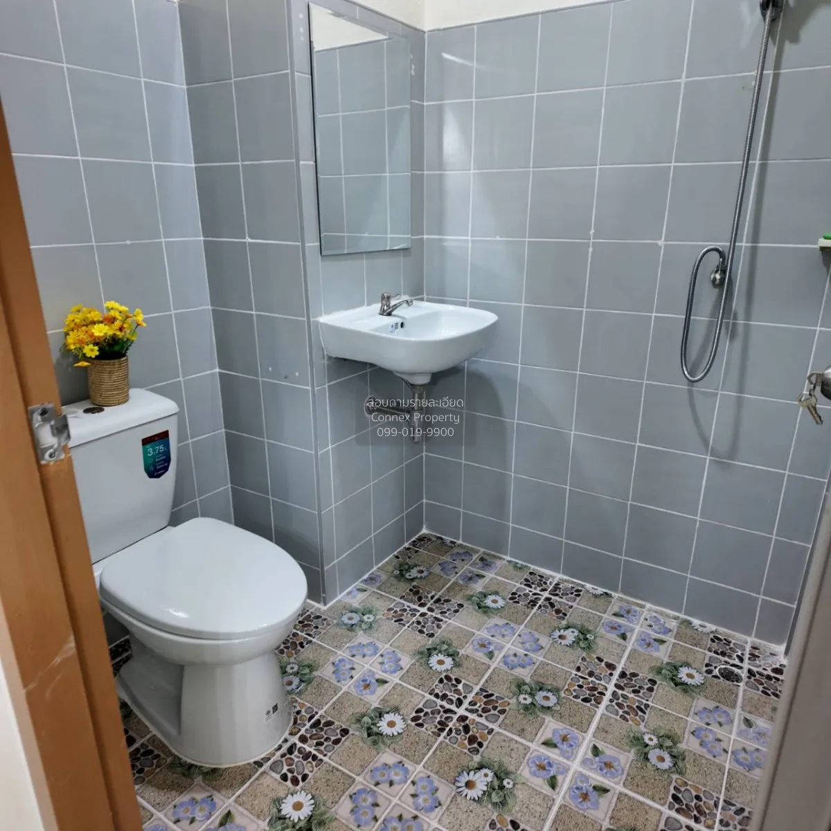 For Sale Townhouse/Townhome  , Baan Thanyaphuek Suwinthawong , ne