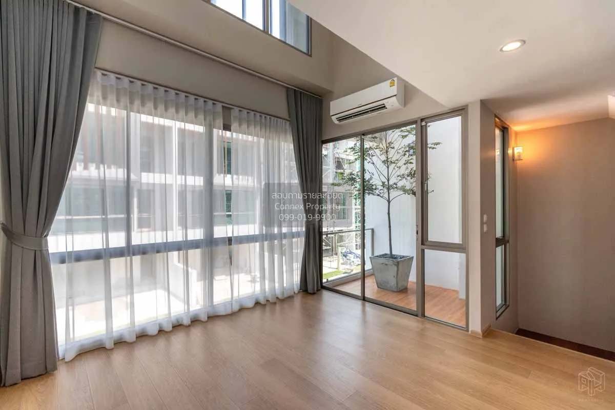 For Sale Townhouse/Townhome  , Qualitia Sukhumvit 62 , corner uni 4