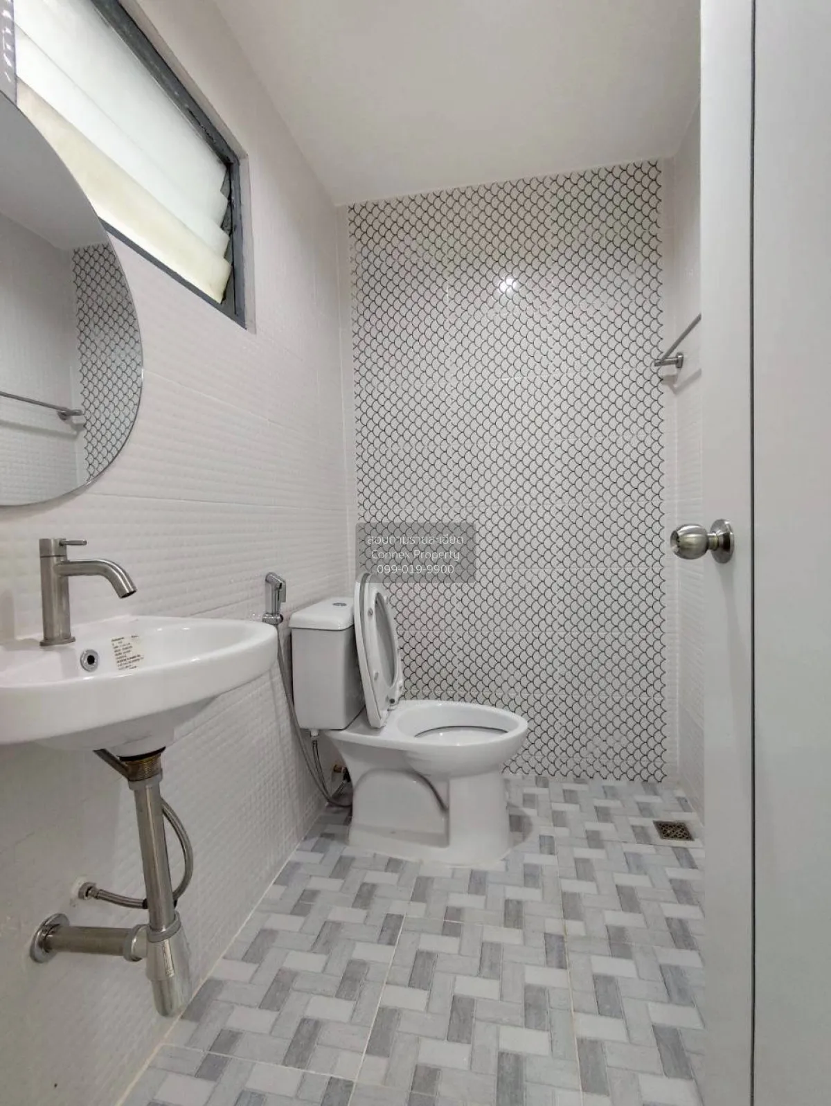 For Sale Townhouse/Townhome  , Kamollak Westgate - Bang Yai , new