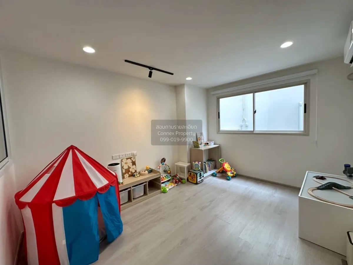 For Rent Townhouse/Townhome  , Nue Verse Krungthep Kreetha , Thap