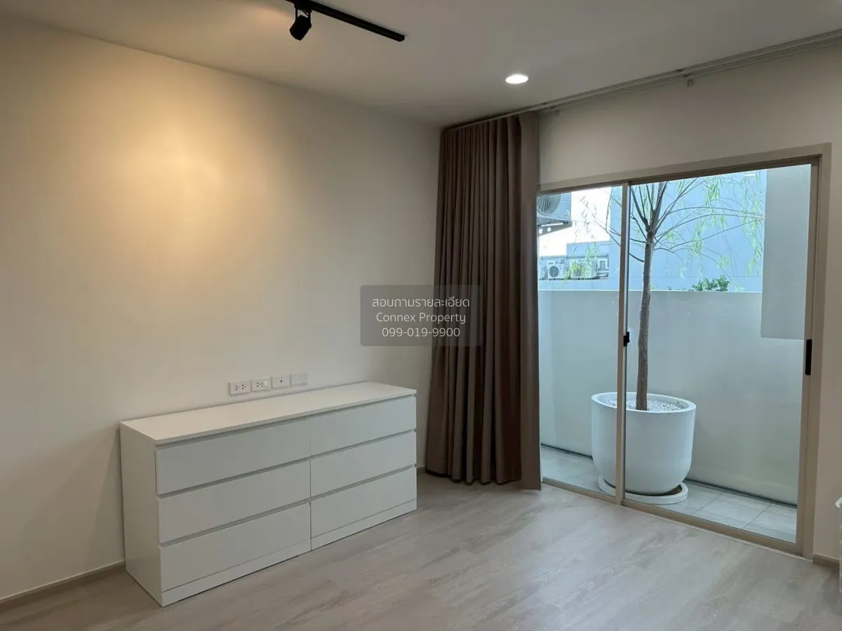 For Rent Townhouse/Townhome  , Nue Verse Krungthep Kreetha , Thap