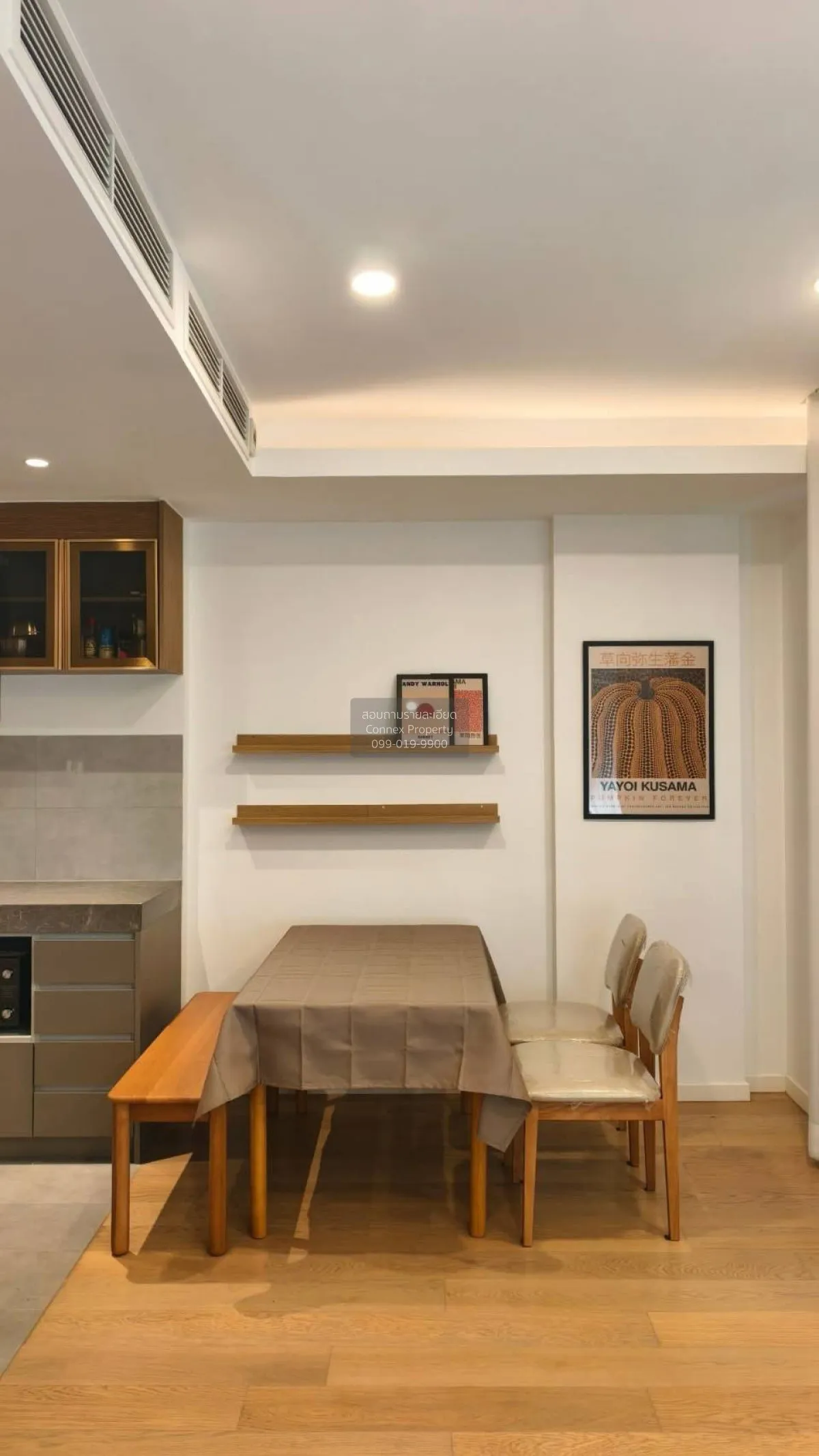 For Rent Condo , Holme Ekkamai 22 , corner unit , Khlong Tan Nuea