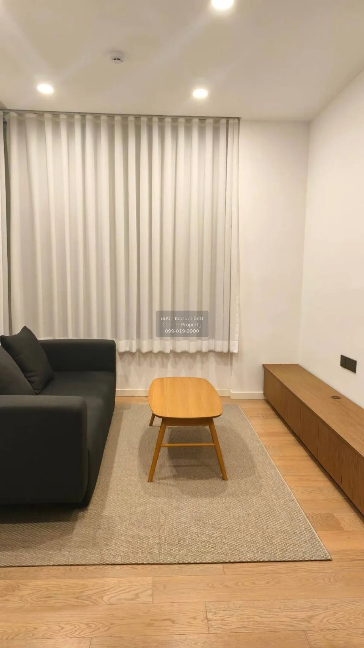 For Rent Condo , Holme Ekkamai 22 , corner unit , Khlong Tan Nuea