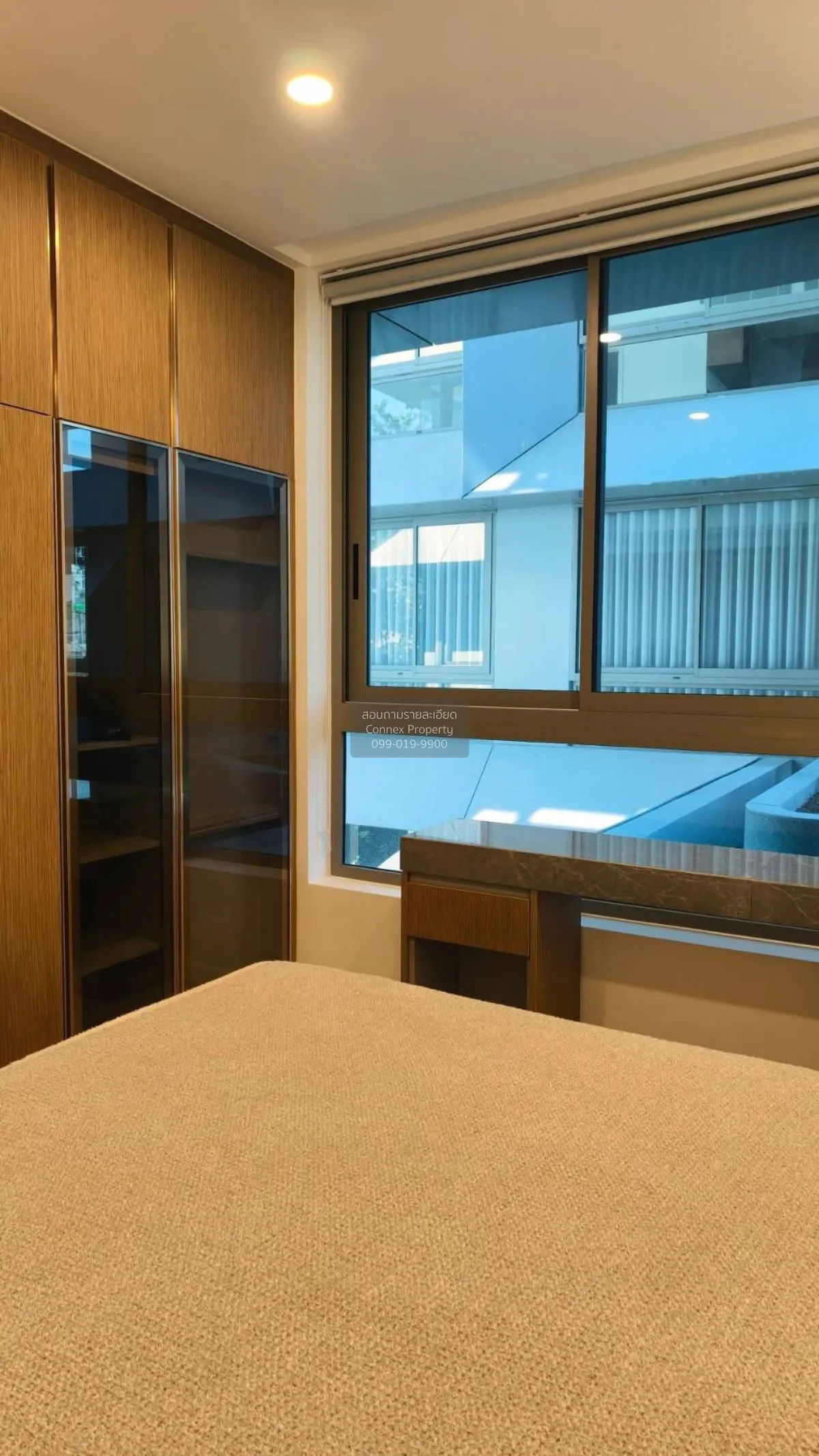 For Rent Condo , Holme Ekkamai 22 , corner unit , Khlong Tan Nuea