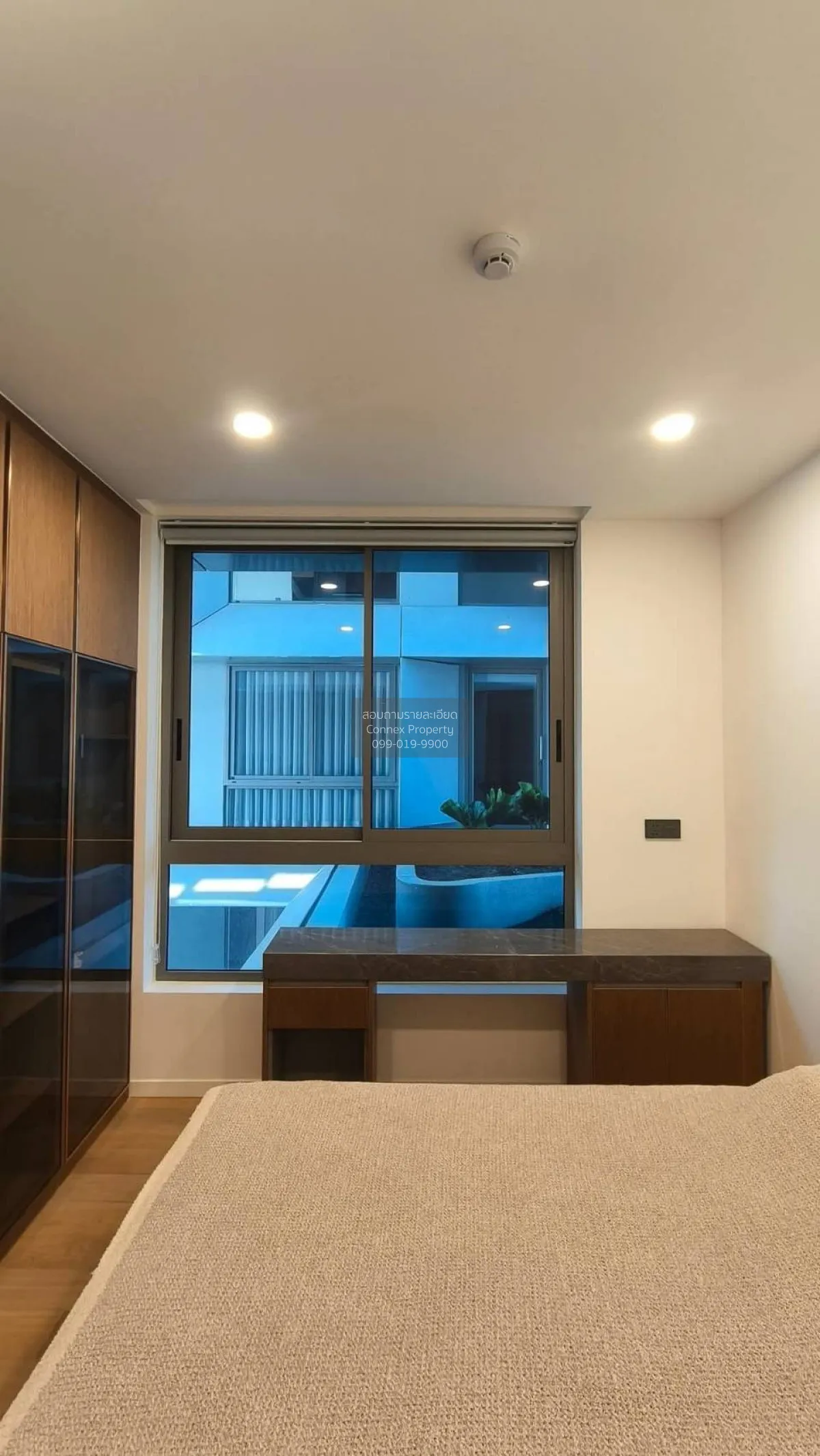 For Rent Condo , Holme Ekkamai 22 , corner unit , Khlong Tan Nuea