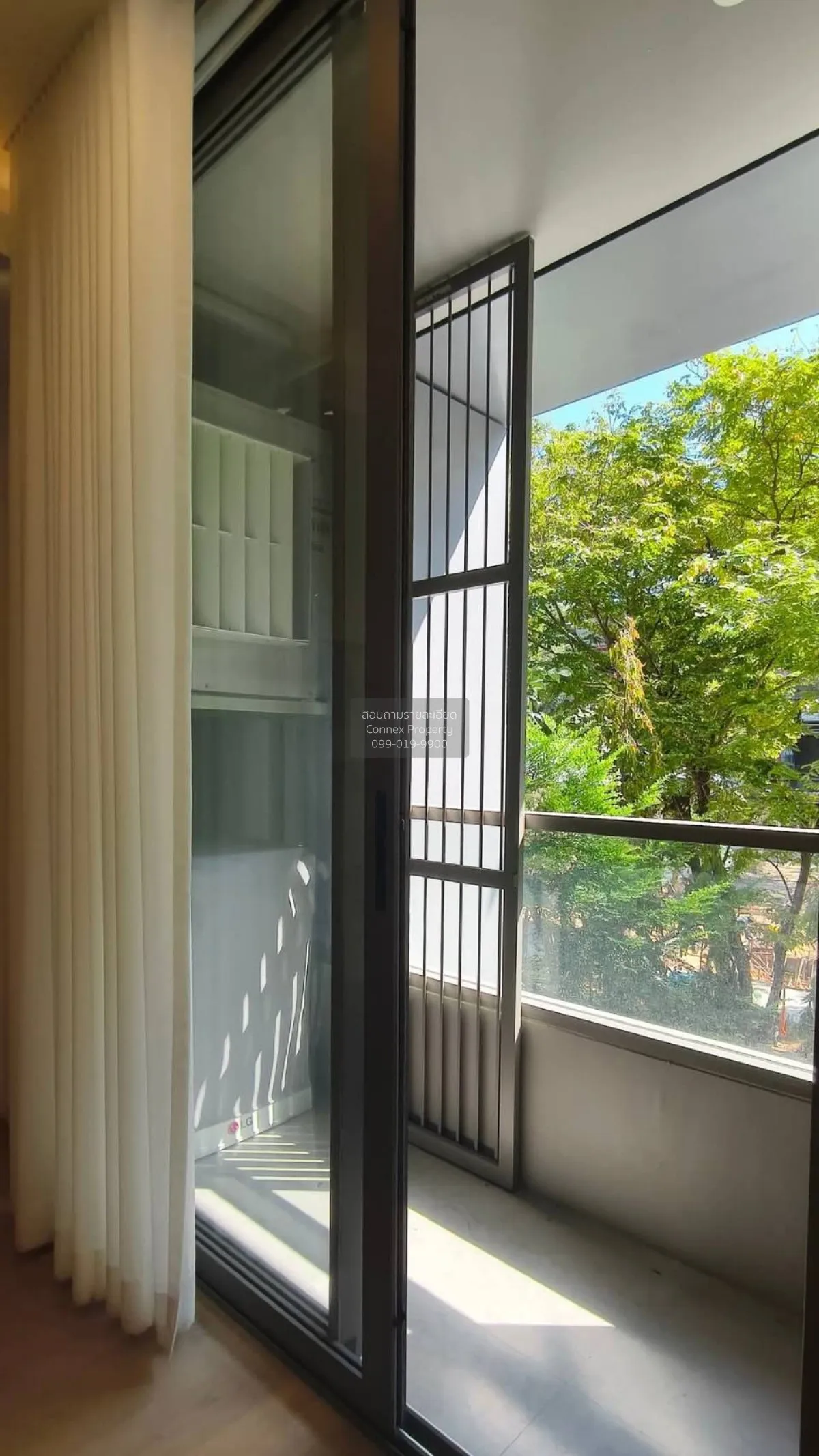 For Rent Condo , Holme Ekkamai 22 , corner unit , Khlong Tan Nuea