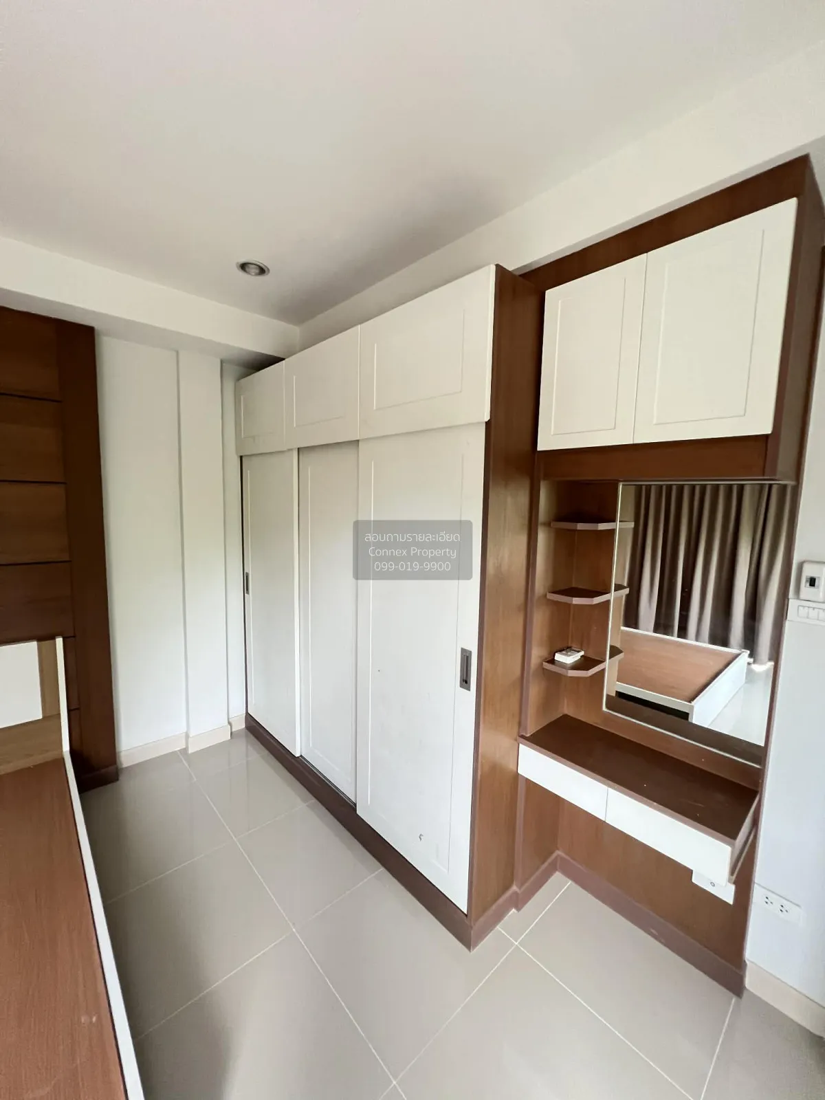For Sale Townhouse 2.5 Kanchanaburi , Dan Makham Tia , Dan Makham