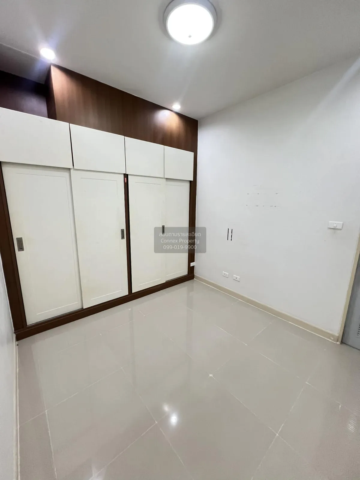For Sale Townhouse 2.5 Kanchanaburi , Dan Makham Tia , Dan Makham