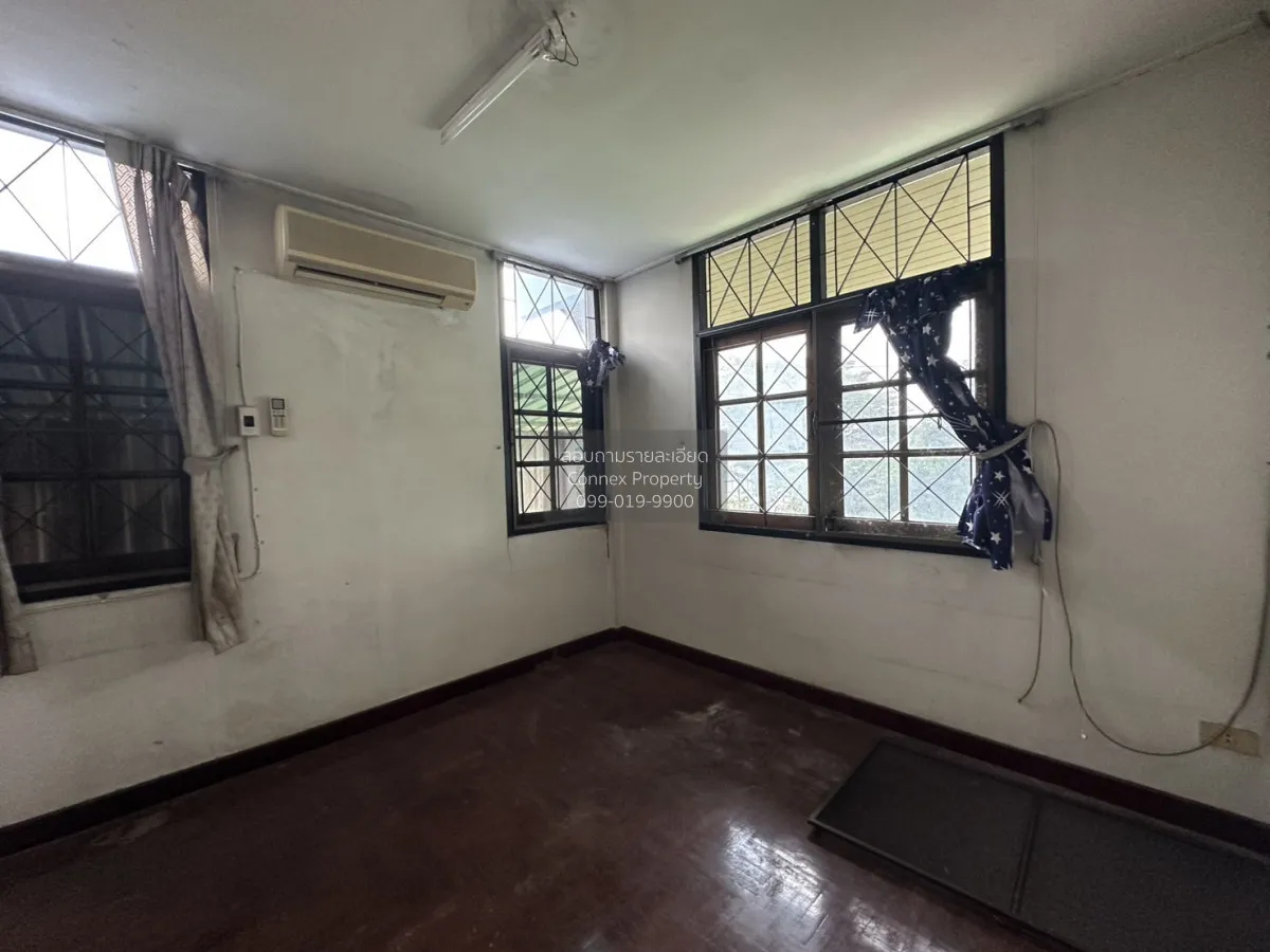 For Sale House , Kritsada Nakhon 31 , Salathammasop Sop , Thawi W