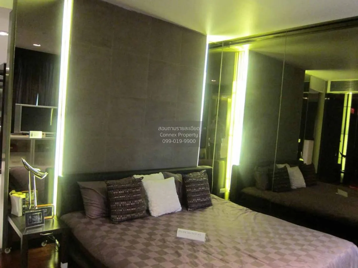 For Sale Condo , Manhattan Chidlom , corner unit , wide frontage  4