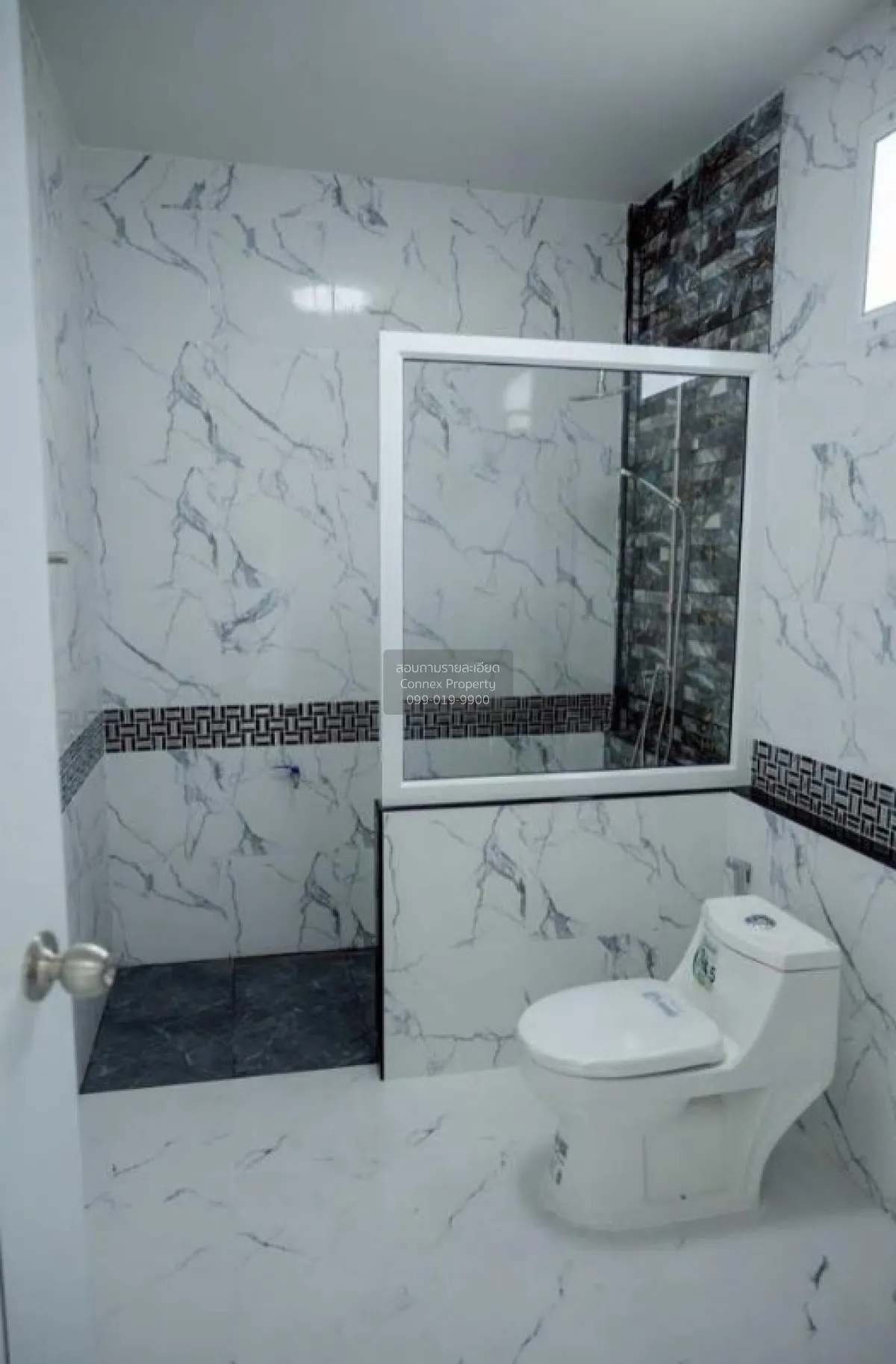 For Sale Single-detached house with 200 sq. wah of land in Nong Y