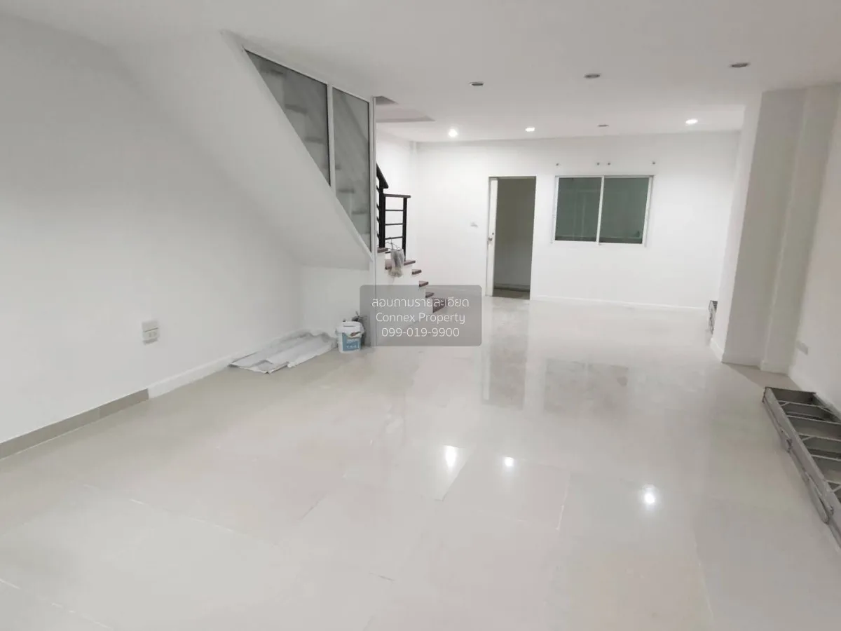 For Sale Commercial Building , Baan Thaweethong 2 , MRT-Tippawan  3