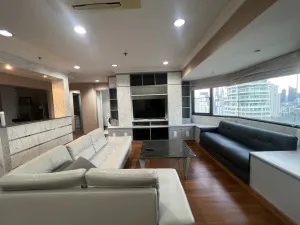 เช่าคอนโด  บ้านสวนเพชร ชั้นสูง ห้องมุม BTS-พร้อมพงษ์ คลองเตยเหนือ เขต วัฒนา กรุงเทพ CX-141372