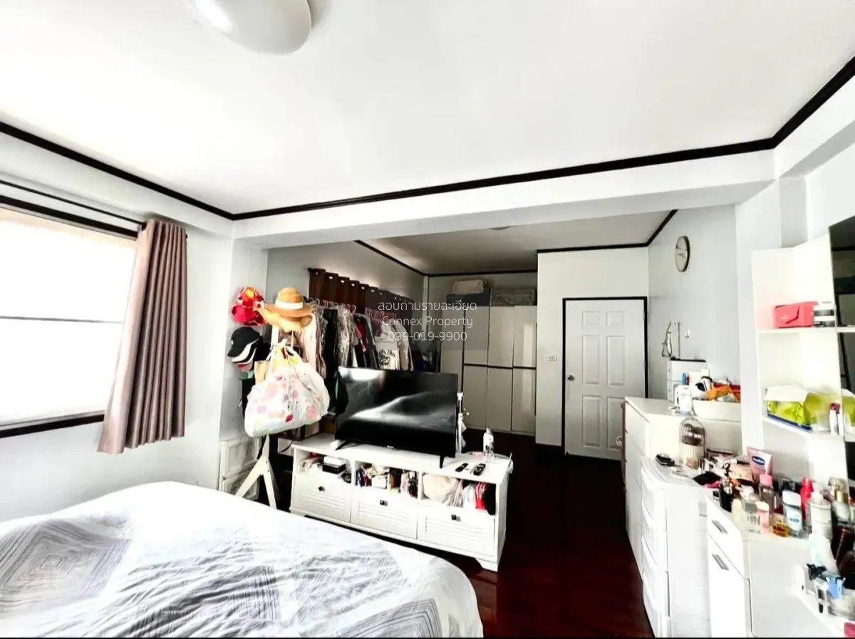 For Sale Two-story detached house, Soi Lad Pla Khao 10 , Chorakhe