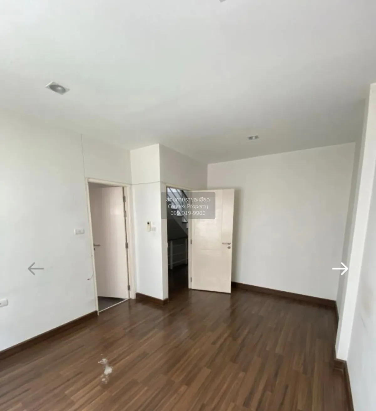 ขายทาวน์เฮ้าส์/ทาวน์โฮม  ลุมพินี ทาวน์ เพลส รัชโยธิน - เสนา MRT-ส