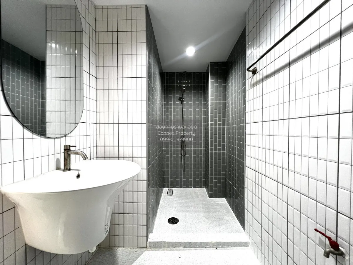 For Sale Townhouse/Townhome  , Loet Ubon 4 Village , Lat Phrao , 