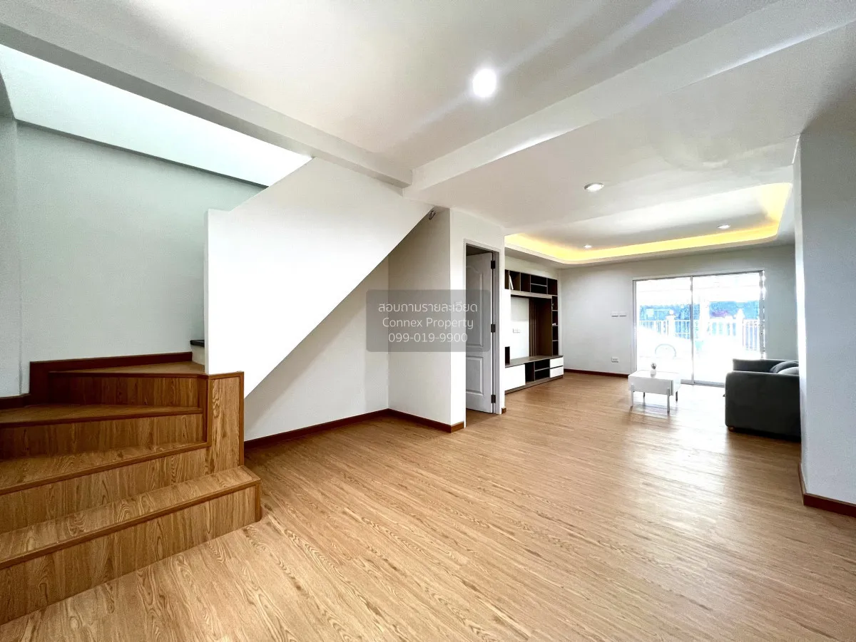 For Sale Townhouse/Townhome  , Loet Ubon 4 Village , Lat Phrao , 