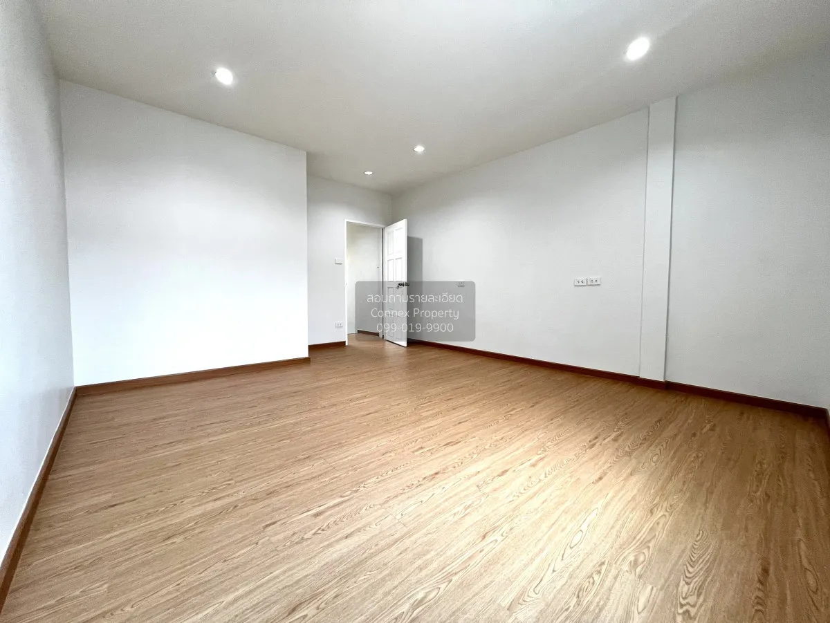 For Sale Townhouse/Townhome  , Loet Ubon 4 Village , Lat Phrao , 