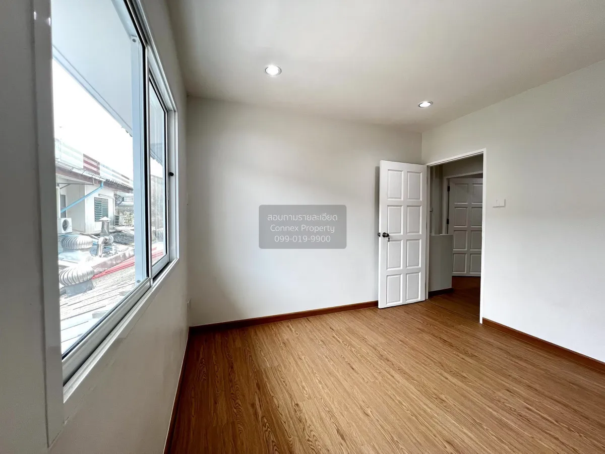 For Sale Townhouse/Townhome  , Loet Ubon 4 Village , Lat Phrao , 