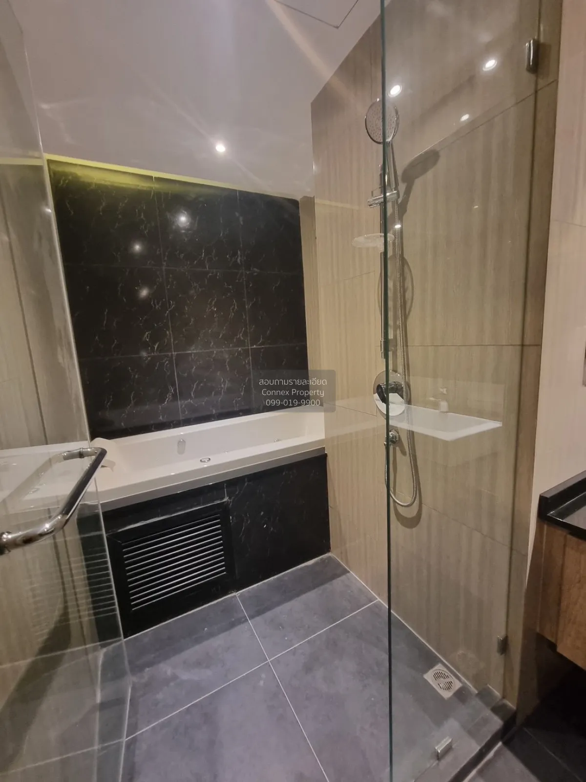 ขายคอนโด  ดิ ยูนิค สุขุมวิท 62/1 BTS-บางจาก บางจาก เขต พระโขนง กร