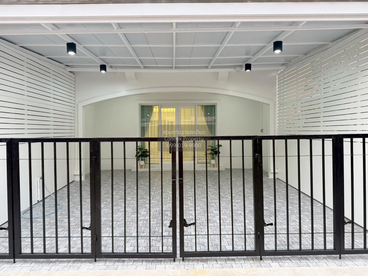 For Sale Townhouse/Townhome  , The Connect 8 Wongwaen - Bangna ,  3