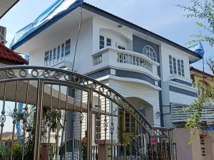 ขายบ้าน  วรารมย์ เพชรเกษม 81 บางบอน เขต บางบอน กรุงเทพ CX-141818