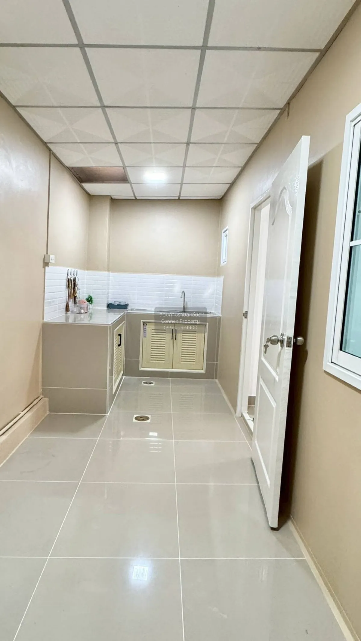 ขายทาวน์เฮ้าส์/ทาวน์โฮม  บ้านบัวทอง 4 บ้านกล้วย-ไทรน้อย รีโนเวทให