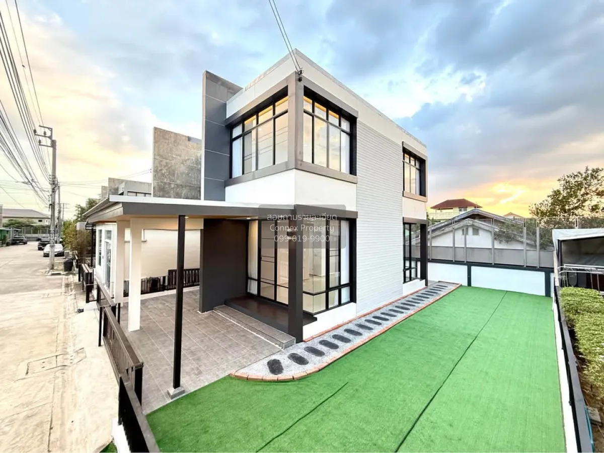 For Sale House , The Season Phetkasem 69 , corner unit , Nong Kha 1