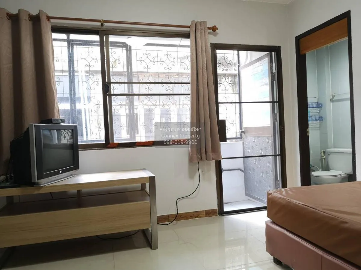 Apartment for Sale: 4.5-Story Building near BTS Udom Suk (Sukhumv