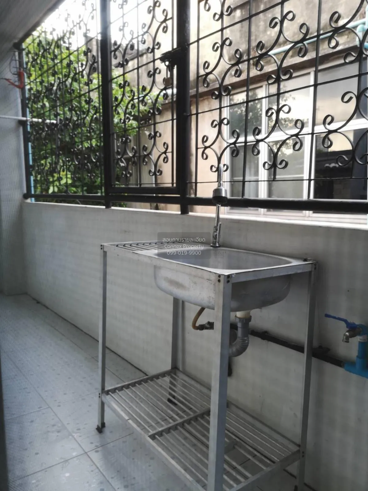 Apartment for Sale: 4.5-Story Building near BTS Udom Suk (Sukhumv