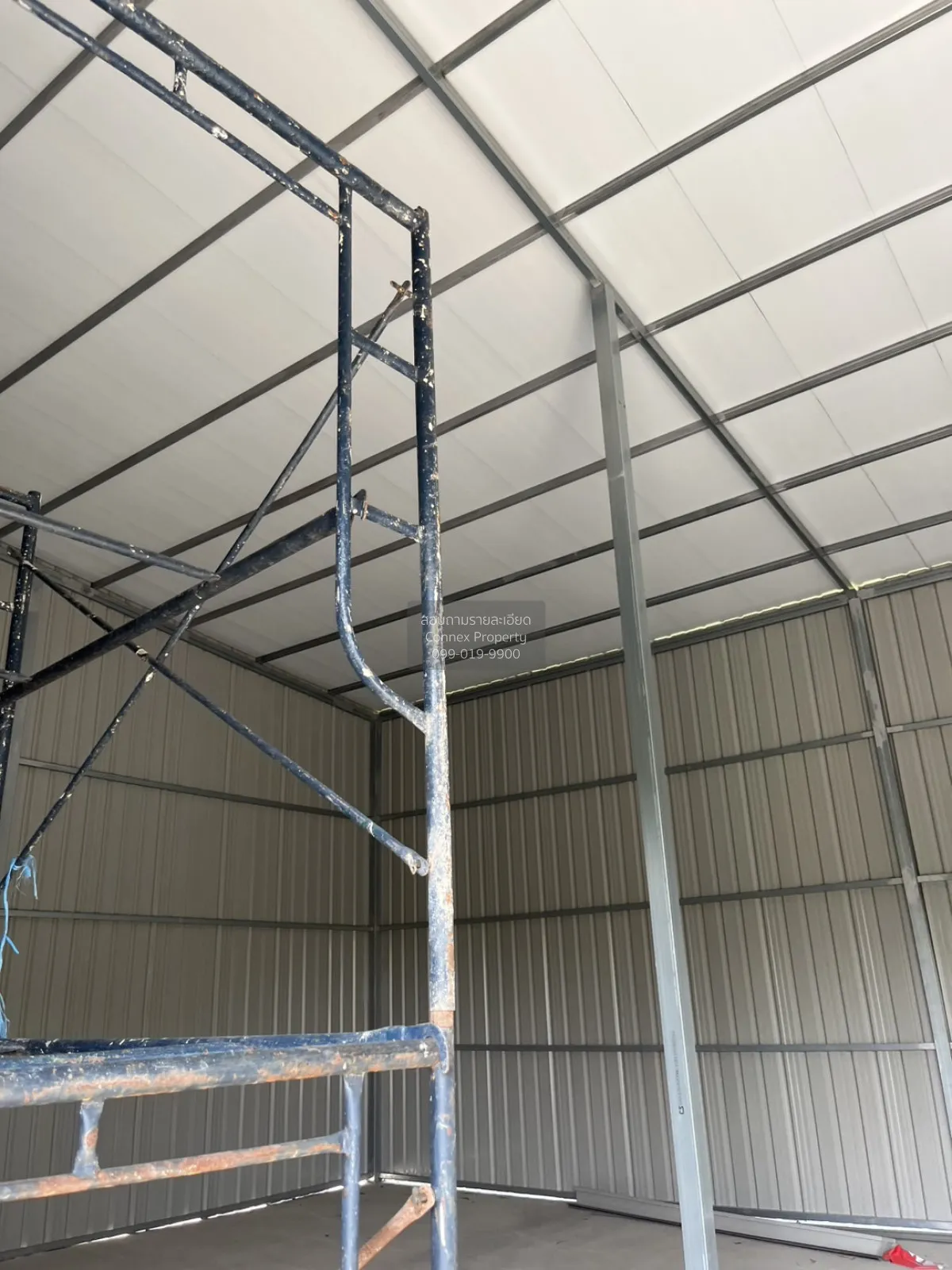 เช่าโกดัง ลาดกระบัง ซอยฉลองกรุง8 หน้ากว้าง รีโนเวทใหม่ ลาดกระบัง 