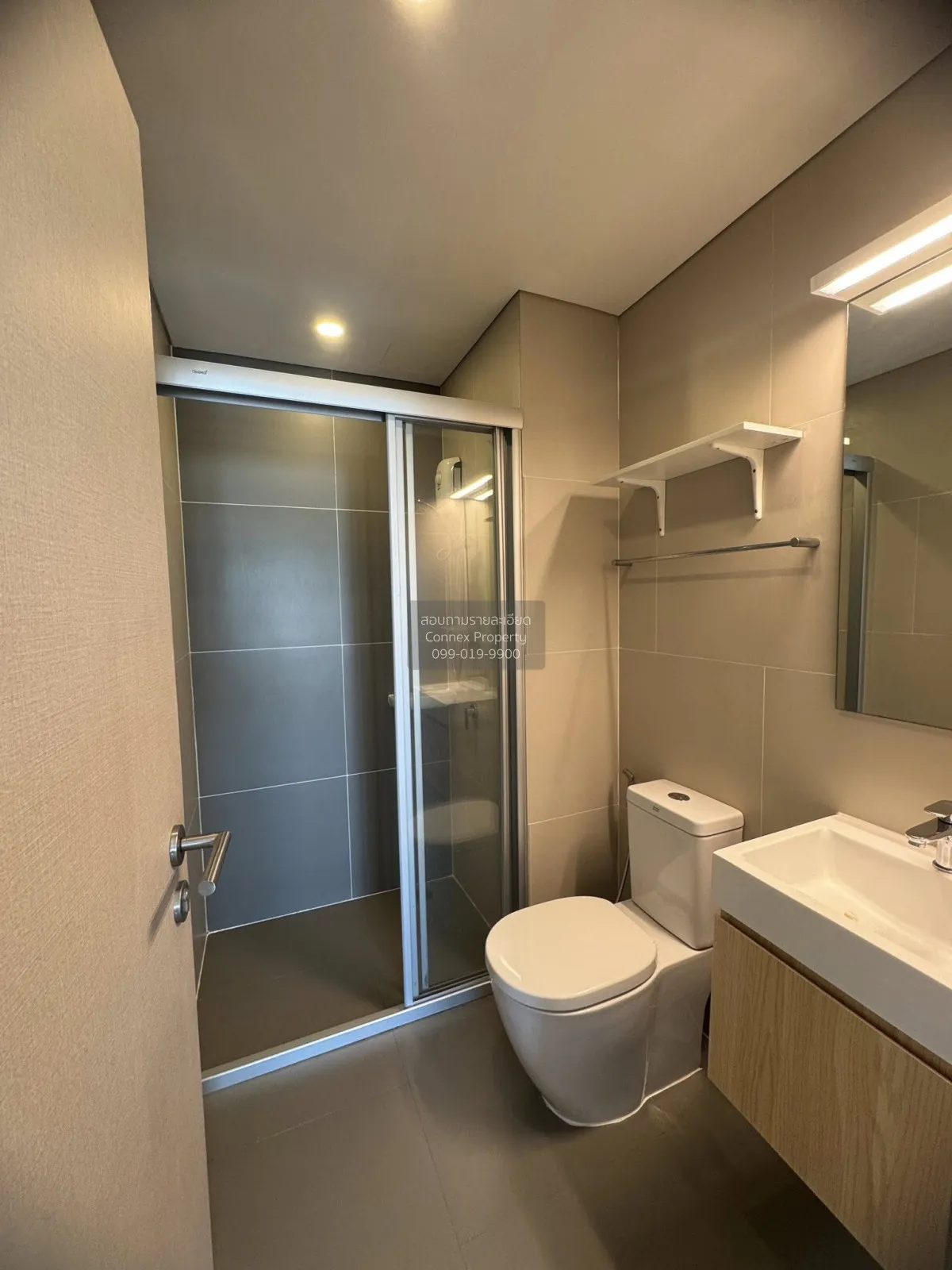 For Sale Condo , Lumpini Suite Phetchaburi Makkasan , corner unit