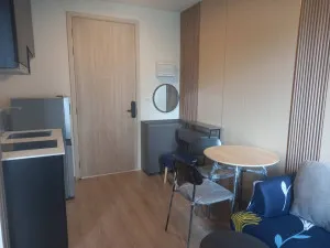 เช่าคอนโด  นิว ดิสทริค อาร์ 9 ชั้นสูง ห้องมุม MRT-พระราม 9 ห้วยขวาง เขต ห้วยขวาง กรุงเทพ CX-142015