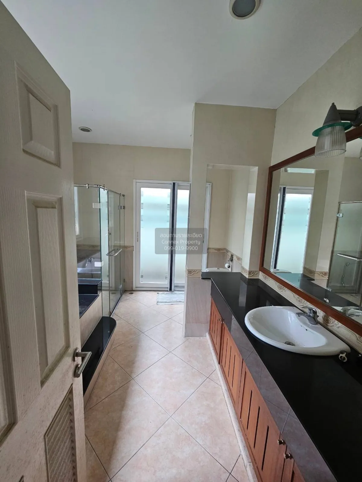 For Sale House , Ratchaphruek Chaloem Phrakiat Rama 9 , corner un