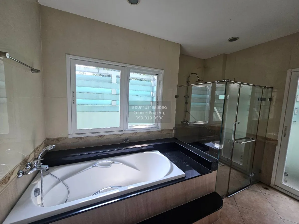 For Sale House , Ratchaphruek Chaloem Phrakiat Rama 9 , corner un