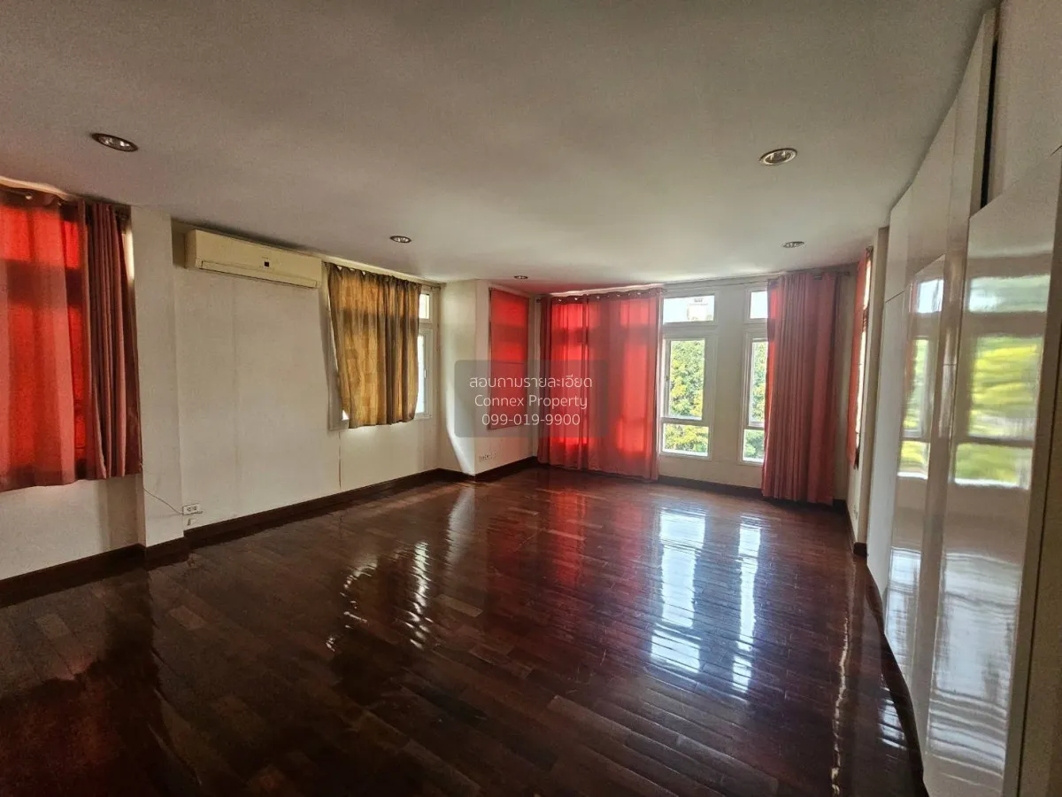 For Sale House , Ratchaphruek Chaloem Phrakiat Rama 9 , corner un