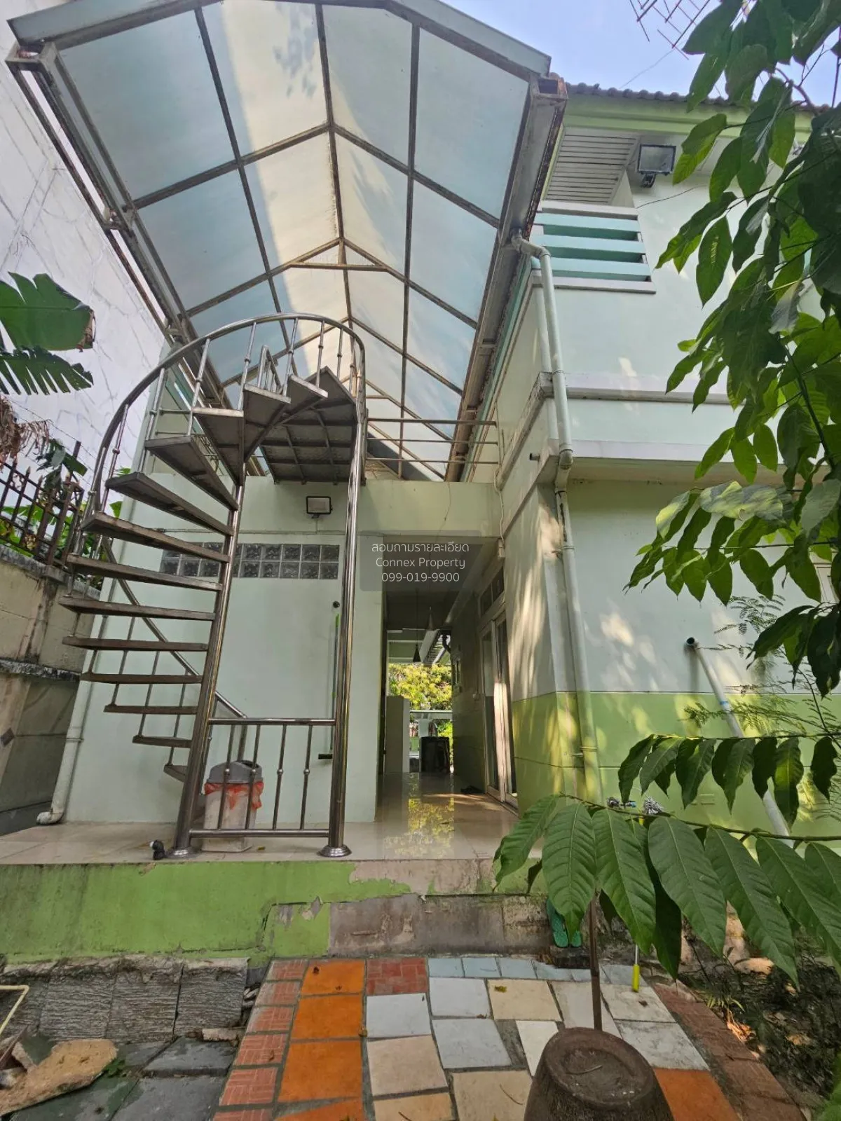 For Sale House , Ratchaphruek Chaloem Phrakiat Rama 9 , corner un