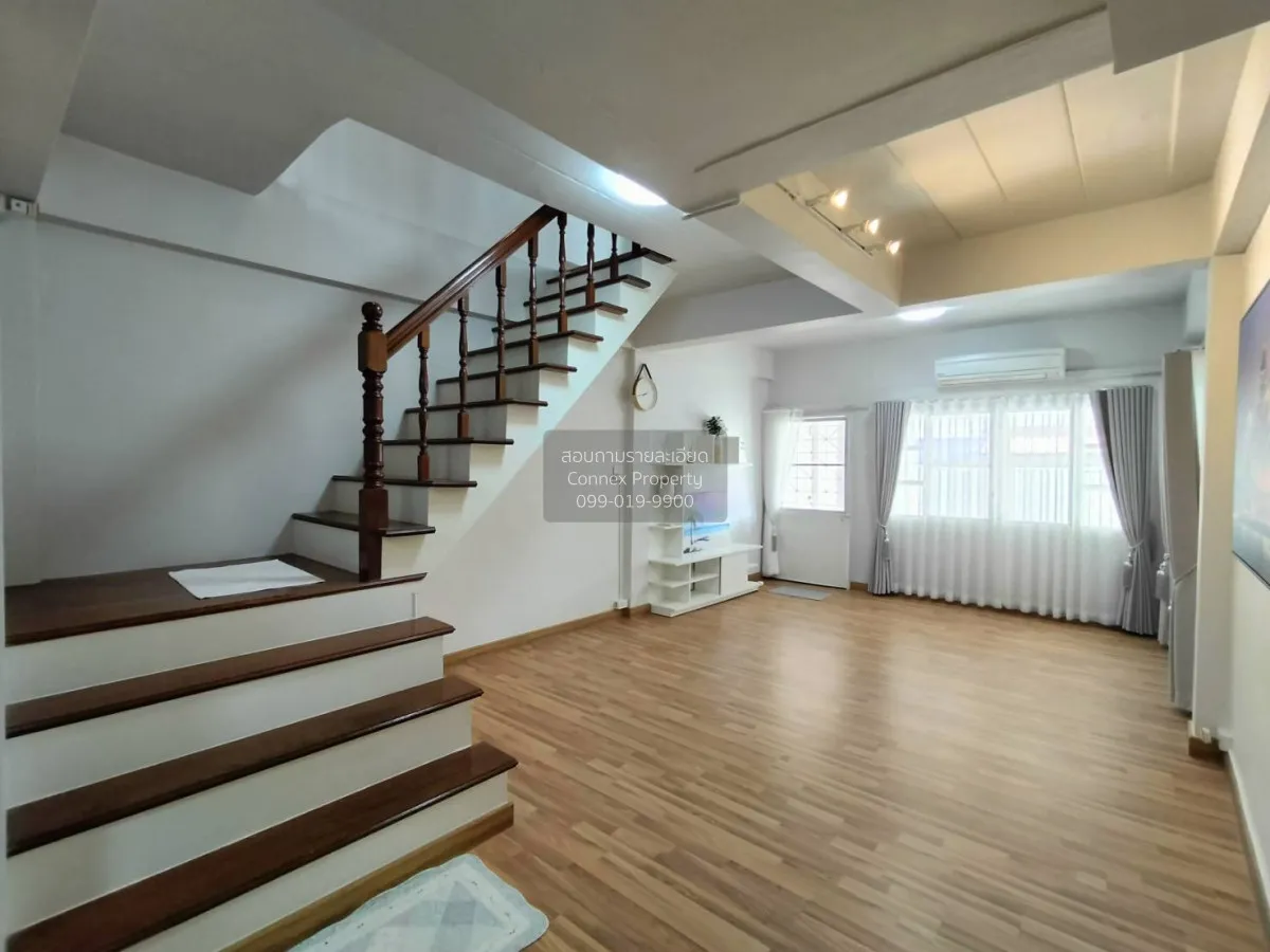 ขายบ้าน  พระปิ่น 2 บรมราชชนนี รีโนเวทใหม่ ศาลาธรรมสพน์ เขต ทวีวัฒ