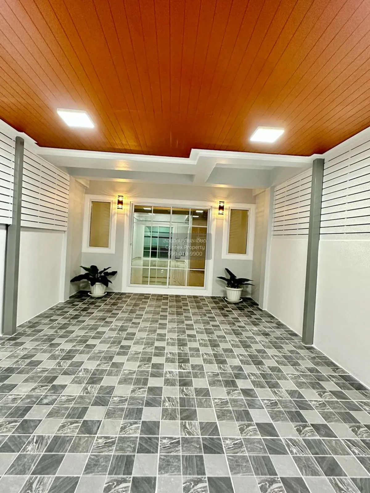 For Sale Townhouse/Townhome  , Por. Pasuk Nives , MRT-Khong Bang  3