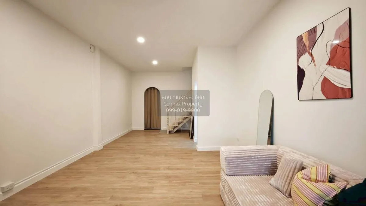 ขายทาวน์โฮม 2 ชั้น โชคชัย 4  ซอย 38 รีโนเวทใหม่ ลาดพร้าว เขต ลาดพ