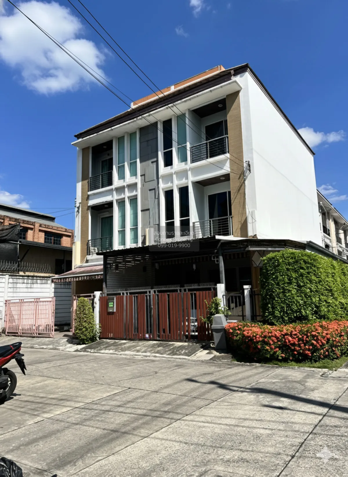 ขายทาวน์เฮ้าส์/ทาวน์โฮม  บ้านกลางเมือง ลาดพร้าว 87 MRT-มหาดไทย (ส 1