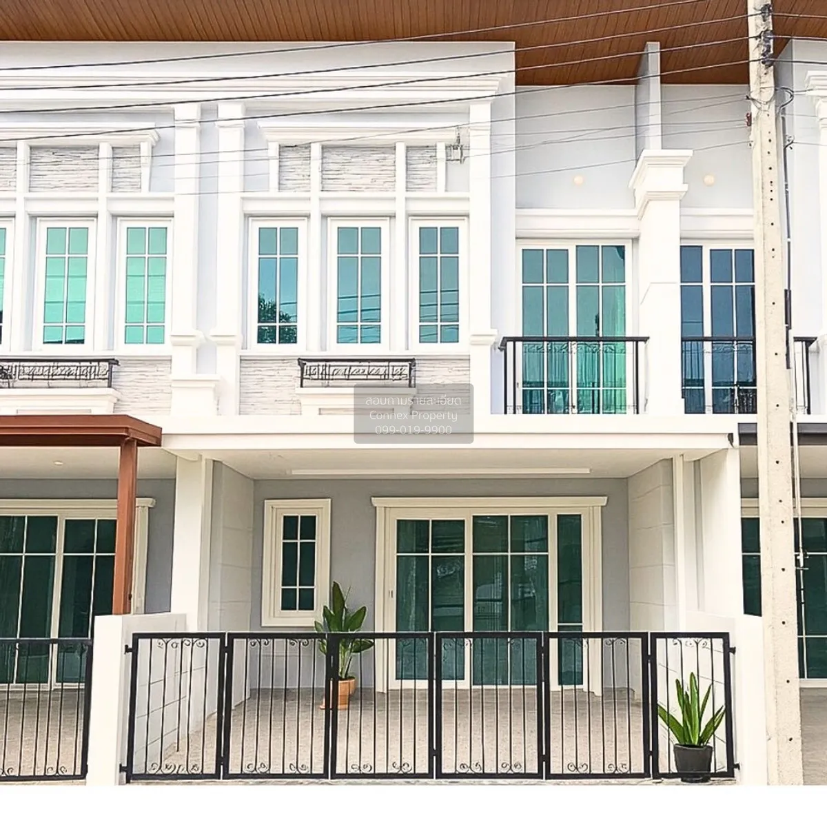 ขายทาวน์เฮ้าส์/ทาวน์โฮม  โกลเด้น ทาวน์ 3 บางนา-สวนหลวง ดอกไม้ เขต 1