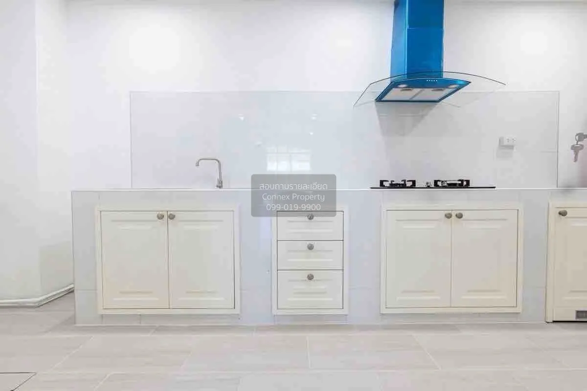 ขายทาวน์เฮ้าส์/ทาวน์โฮม  โกลเด้น ทาวน์ 3 บางนา-สวนหลวง ดอกไม้ เขต