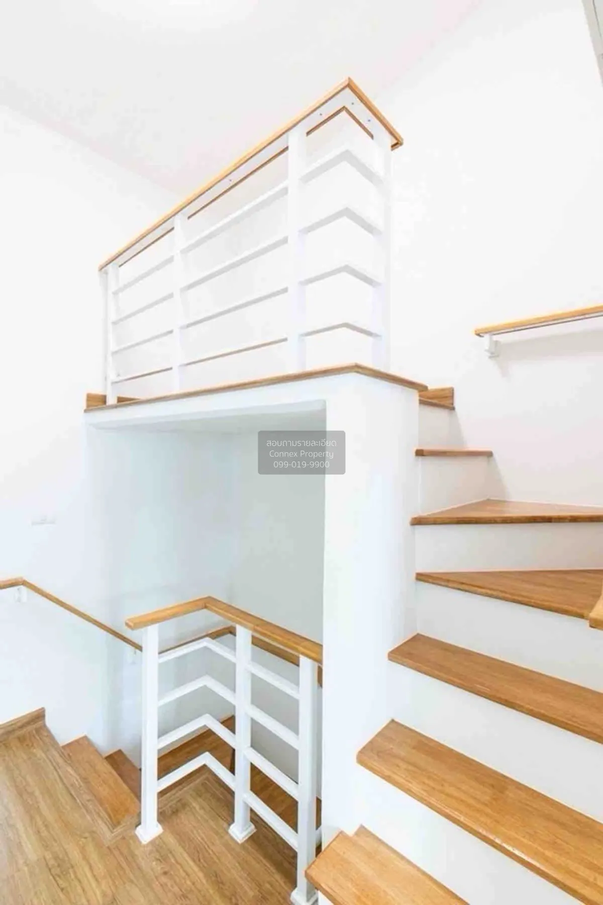 ขายทาวน์เฮ้าส์/ทาวน์โฮม  โกลเด้น ทาวน์ 3 บางนา-สวนหลวง ดอกไม้ เขต