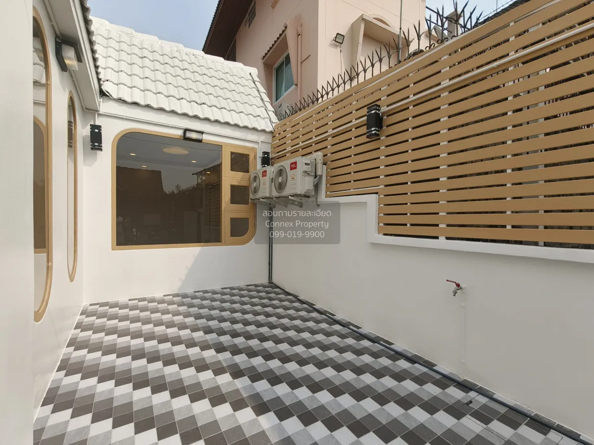 Townhouse, Soi Nuan Chan 36 Intersection 4 CX-142447 2