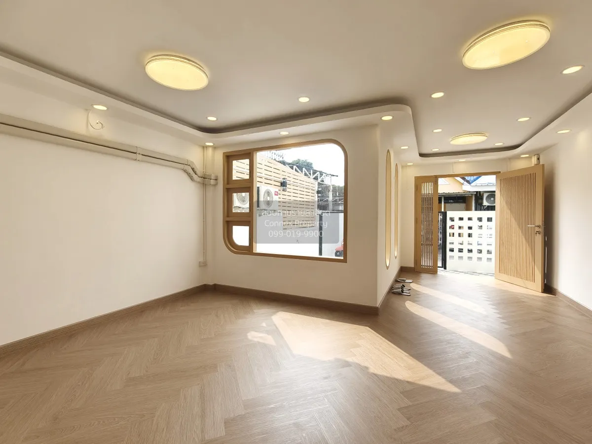 Townhouse, Soi Nuan Chan 36 Intersection 4 CX-142447 3